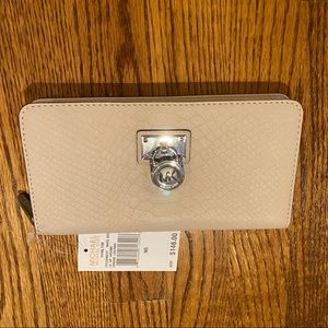 NWT Michael Kors White Dove Leather Hamilton Wallet